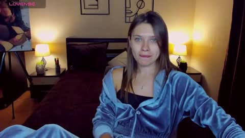 Snapshot of sheillatyler chatting on January 24, 9:28 am Alexis online show from January 24, 9:28 am