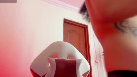 sheilly_brown online show from November 13, 7:13 pm