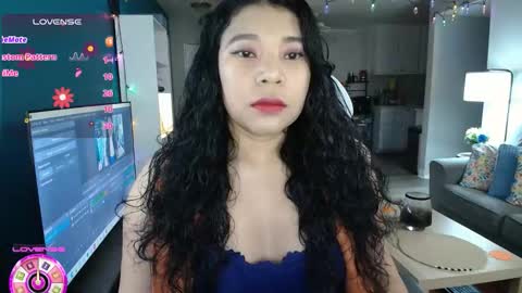 Snapshot of sheilyn_smith chatting on February 25, 3:16 am sheilyn_smith online show from February 25, 3:16 am