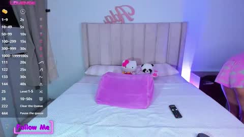 Danna   online show from February 3, 3:37 am