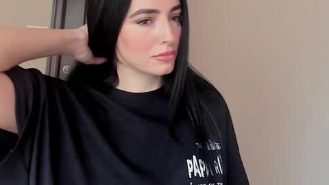 Snapshot of sheisallthat chatting on October 7, 7:44 pm sheisallthat online show from October 7, 7:44 pm