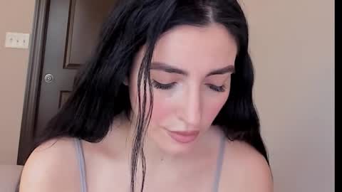 Snapshot of sheisallthat chatting on November 12, 8:41 pm sheisallthat online show from November 12, 8:41 pm