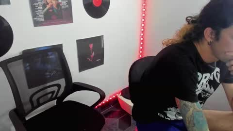 Snapshot of shelby__loveshow chatting on February 11, 10:48 am shelby__loveshow online show from February 11, 10:48 am