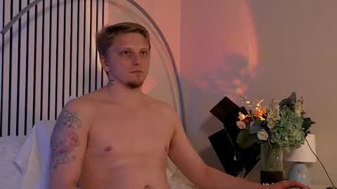 Snapshot of shelbytruck chatting on November 14, 11:24 pm Vincente online show from November 14, 11:24 pm