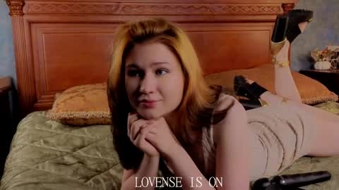 Lina online show from May 17, 3:19 pm