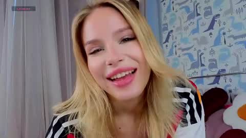 Lina online show from June 29, 1:56 am