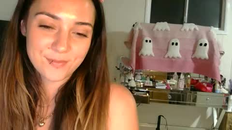 Snapshot of shelikesrbs chatting on November 11, 12:27 pm Rbgirl online show from November 11, 12:27 pm