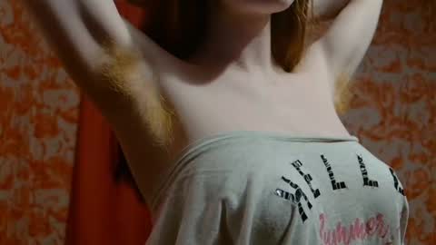 Snapshot of shelikessoymilk chatting on January 3, 12:43 am Erika online show from January 3, 12:43 am