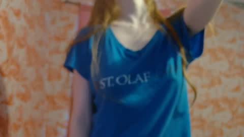 Snapshot of shelikessoymilk chatting on October 14, 7:03 pm Erika online show from October 14, 7:03 pm