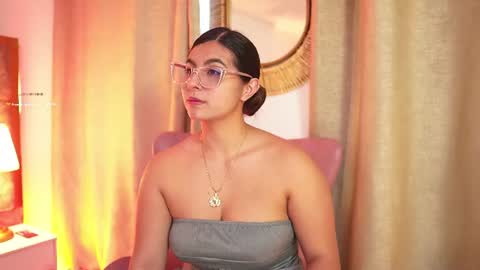 Snapshot of shelleymorell chatting on July 10, 12:52 pm Transmission schedule Monday - Friday 715 am to 200 pm time Colombia online show from July 10, 12:52 pm