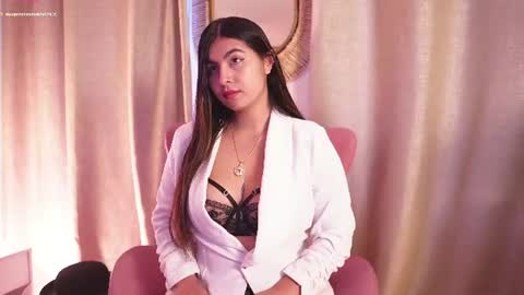 Snapshot of shelleymorell chatting on July 15, 12:32 pm Transmission schedule Monday - Friday 715 am to 200 pm time Colombia online show from July 15, 12:32 pm