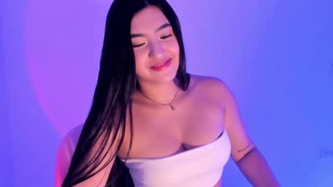 Snapshot of shelly_rohades chatting on October 22, 2:56 am online show from October 22, 2:56 am