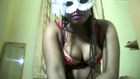 Snapshot of shellynewest chatting on November 2, 9:06 pm shelly online show from November 2, 9:06 pm