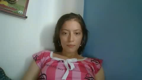 Snapshot of shelsyzevee_ chatting on November 30, 10:03 pm shelsyzevee_ online show from November 30, 10:03 pm