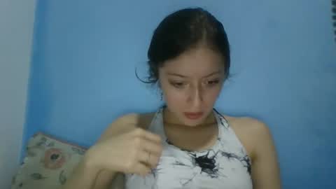 Snapshot of shelsyzevee_ chatting on December 14, 1:22 am shelsyzevee_ online show from December 14, 1:22 am