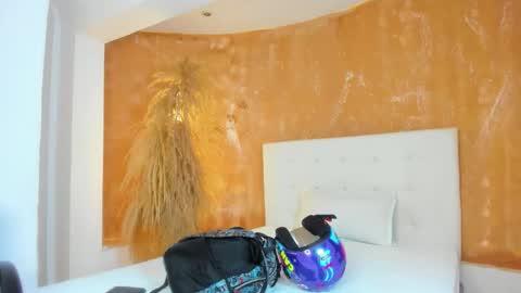 shenielxxx online show from March 17, 12:52 pm