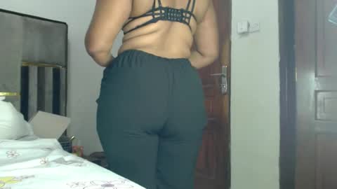 Snapshot of sherrysaa chatting on February 16, 3:59 pm Sherry l online show from February 16, 3:59 pm