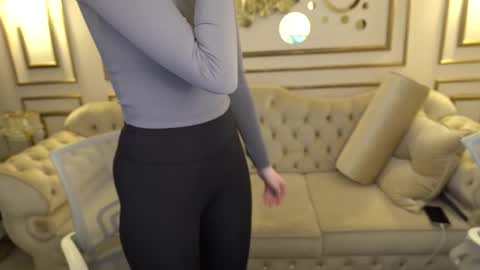 Snapshot of sheryl_elegance chatting on February 25, 6:09 pm Sheryl online show from February 25, 6:09 pm