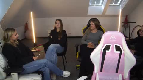 Snapshot of sheryl_elegance chatting on September 26, 10:08 am Sheryl online show from September 26, 10:08 am