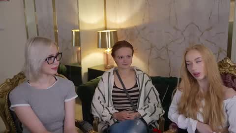 Snapshot of sheryl_elegance chatting on October 18, 10:49 am Sheryl online show from October 18, 10:49 am