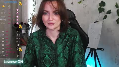 Snapshot of sheslike_firstlove chatting on October 1, 11:38 am Vanessa online show from October 1, 11:38 am