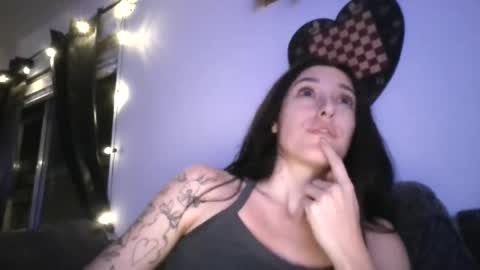 Snapshot of shespeachy chatting on July 23, 4:21 am peachy online show from July 23, 4:21 am