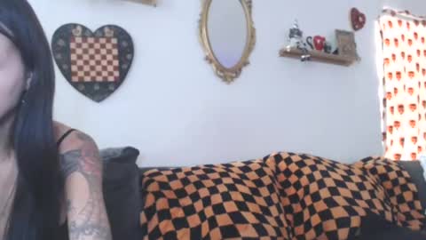 Snapshot of shespeachy chatting on July 23, 11:02 pm peachy online show from July 23, 11:02 pm