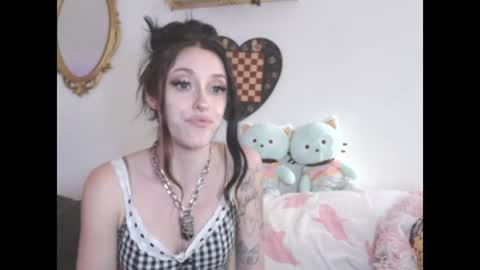 Snapshot of shespeachy chatting on July 29, 11:47 pm peachy online show from July 29, 11:47 pm