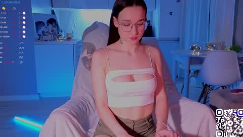 Snapshot of shey1i chatting on December 23, 6:48 pm Sheyli online show from December 23, 6:48 pm