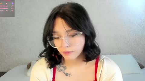 Iris online show from December 5, 12:03 pm