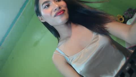 Snapshot of shiela_may chatting on June 20, 1:14 pm shiela_may online show from June 20, 1:14 pm