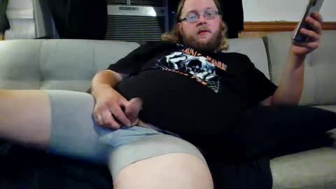 Snapshot of shifty885 chatting on October 8, 1:47 am shifty885 online show from October 8, 1:47 am