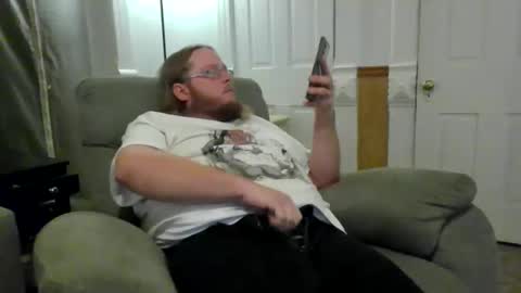 Snapshot of shifty885 chatting on November 30, 11:20 pm shifty885 online show from November 30, 11:20 pm