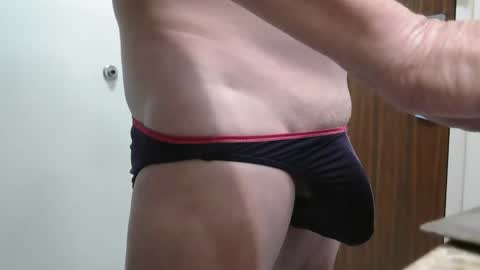 Snapshot of shimagajin chatting on November 29, 12:52 pm mike-stubbs online show from November 29, 12:52 pm
