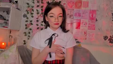 Snapshot of shimi_shimi_ chatting on March 7, 9:27 pm Samsa online show from March 7, 9:27 pm