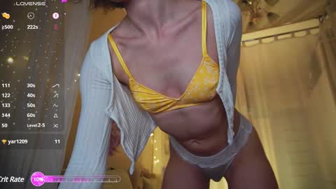 Snapshot of shine_lines chatting on January 27, 3:28 pm L I A online show from January 27, 3:28 pm