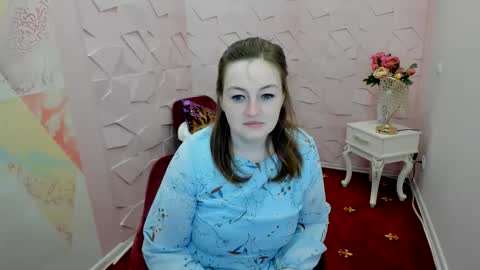 Snapshot of shining_mermaid chatting on June 2, 8:16 am shining_mermaid online show from June 2, 8:16 am