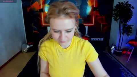 Lisa online show from April 29, 1:43 am