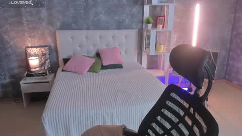 Lisa online show from August 2, 2:21 am