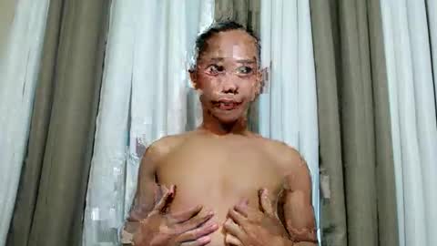 shira_cutttiebigcock online show from February 22, 9:13 pm