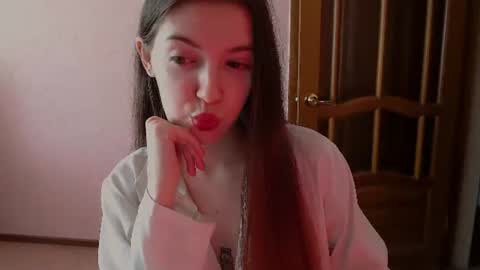 shiraha___rafieru online show from June 16, 6:49 am