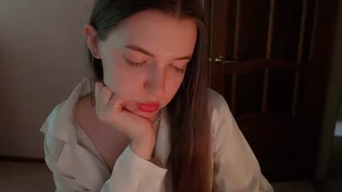 shiraha___rafieru online show from August 2, 4:11 am