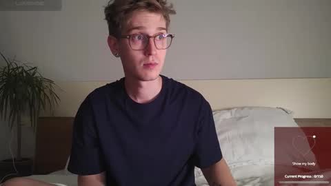 Snapshot of shirizo chatting on November 7, 6:30 pm Matthew online show from November 7, 6:30 pm