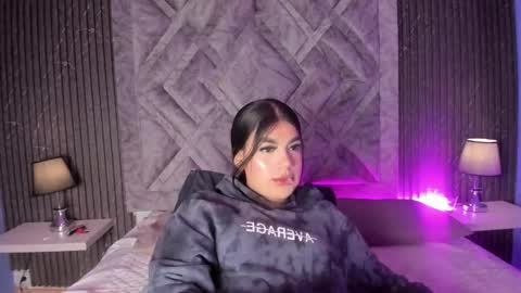 Snapshot of shirleyyjones chatting on November 30, 12:42 pm Shirley online show from November 30, 12:42 pm