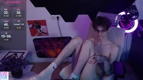 Snapshot of shiromy_ chatting on June 16, 6:43 pm shiromy_ online show from June 16, 6:43 pm