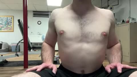 Snapshot of shirtlesshunk15 chatting on June 2, 7:43 am shirtlesshunk15 online show from June 2, 7:43 am