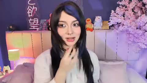 Snapshot of shizuko___ chatting on June 20, 8:44 pm Valentina online show from June 20, 8:44 pm