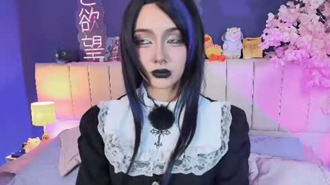 Snapshot of shizuko___ chatting on June 24, 8:19 pm Valentina online show from June 24, 8:19 pm