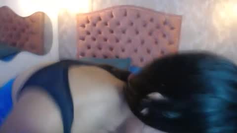 shofia_bueno online show from April 17, 2:09 pm