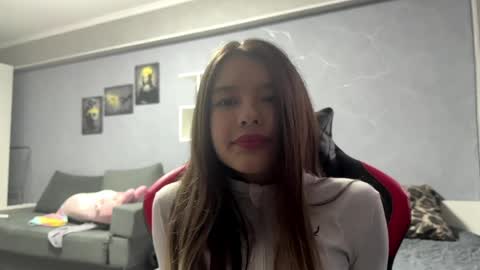 Jules online show from April 7, 11:10 am